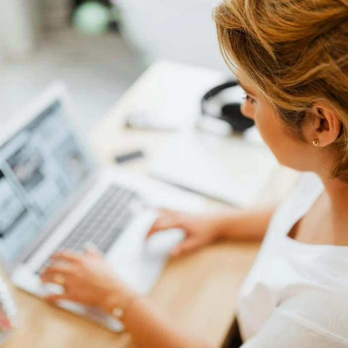 WordPress website design dashboard showing theme customization